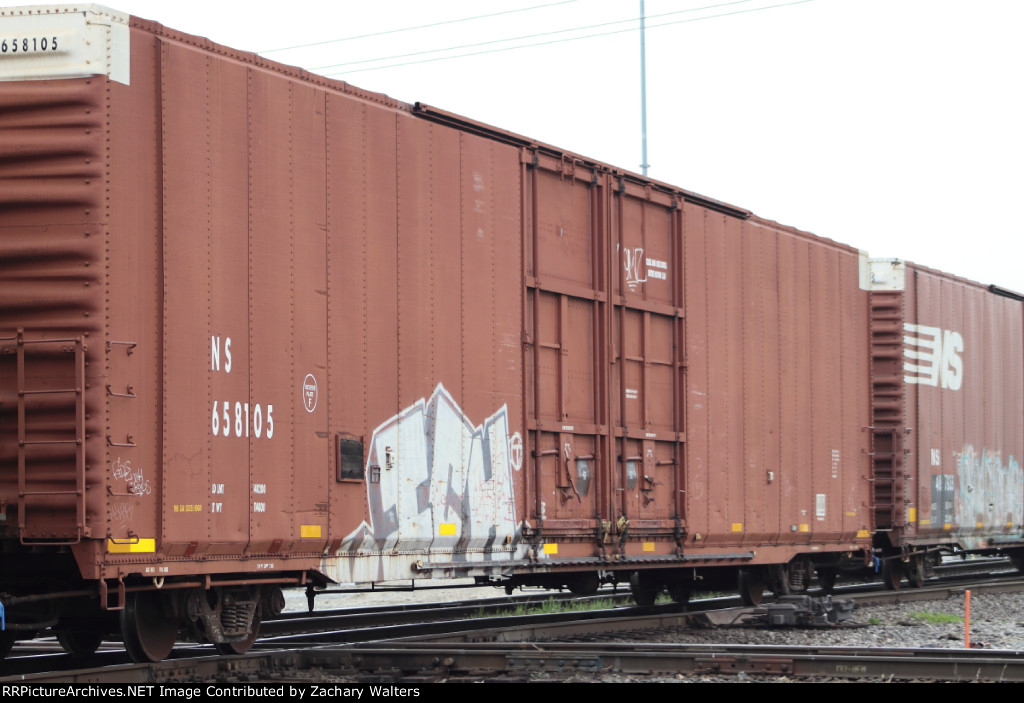 NS 658105